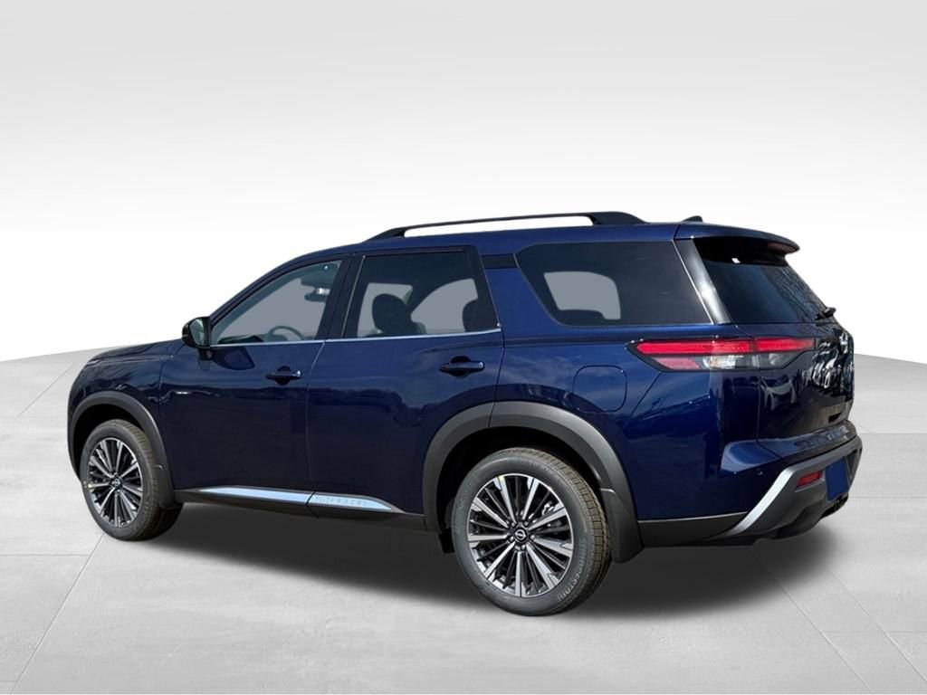 New 2026 Nissan Pathfinder Platinum AWD/4WD image 3