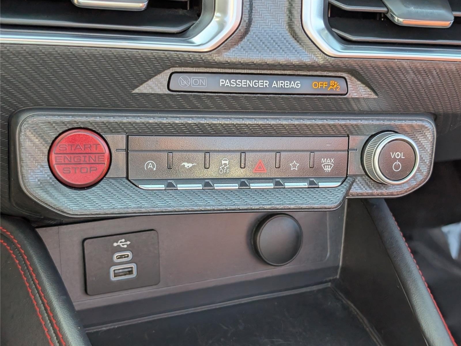 Used 2025 Ford Mustang GT Premium RWD image 25