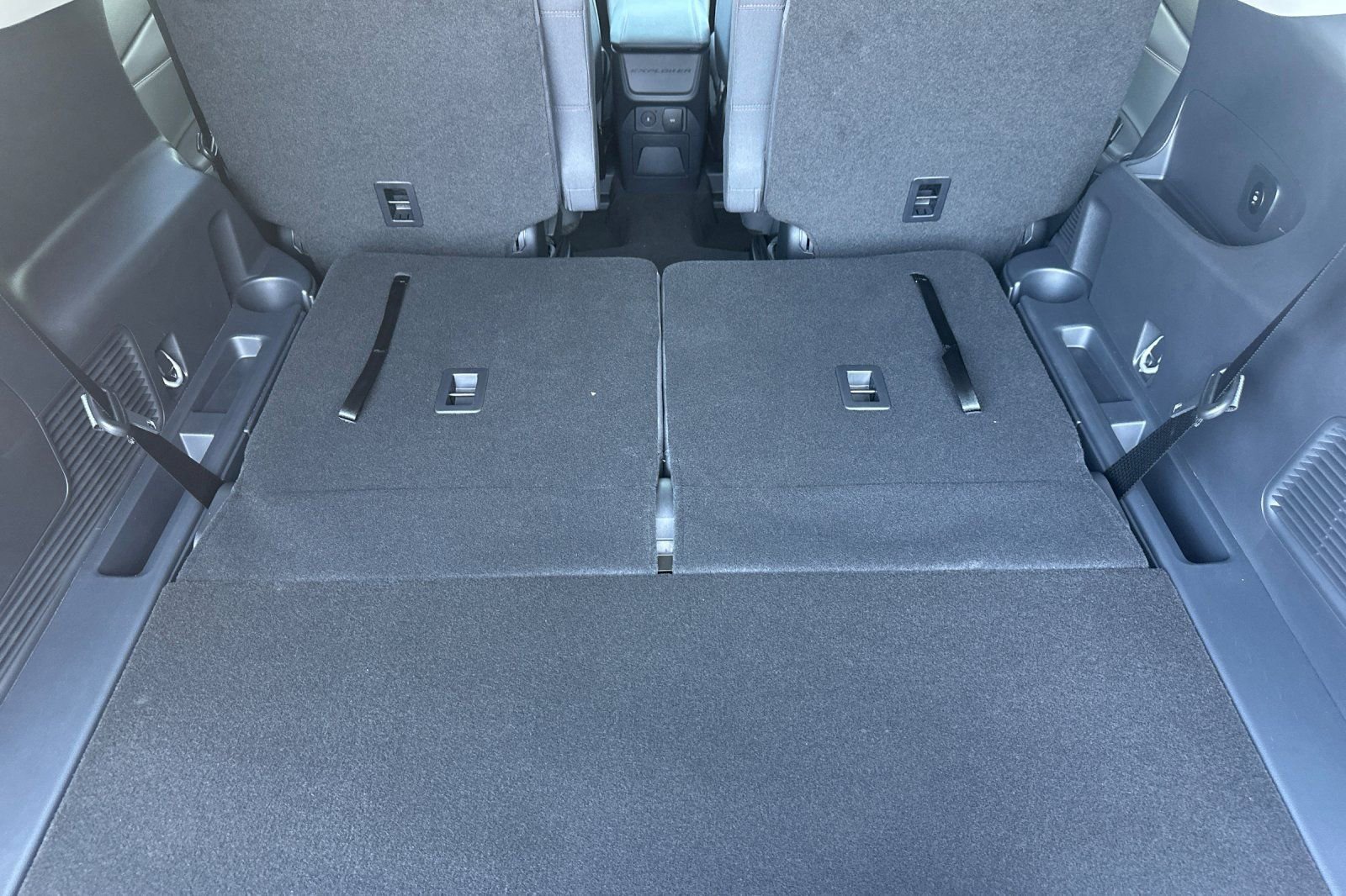 New 2026 Ford Explorer Active RWD image 15