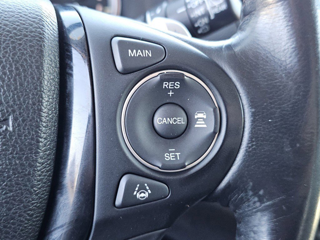 Used 2017 Honda Pilot Touring image 16