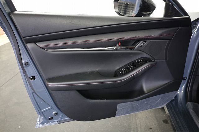 New 2026 MAZDA MAZDA3 Carbon image 16