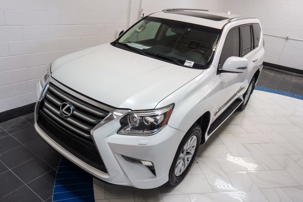 Used 2016 Lexus GX 460 w/ Premium Package AWD/4WD image 38