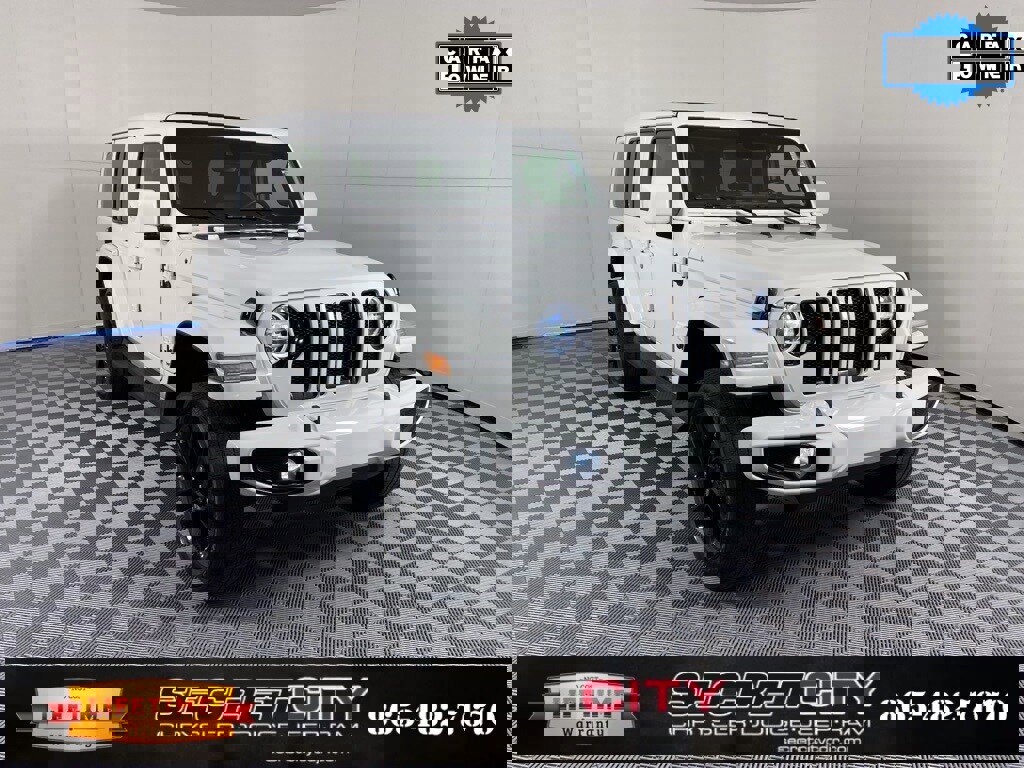 Used 2022 Jeep Wrangler Unlimited Sahara image 1