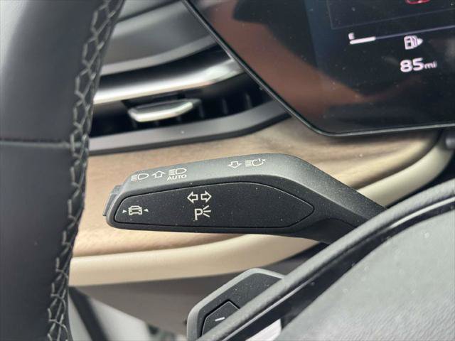 Used 2025 Audi Q5 Premium w/ Convenience Package AWD/4WD image 22