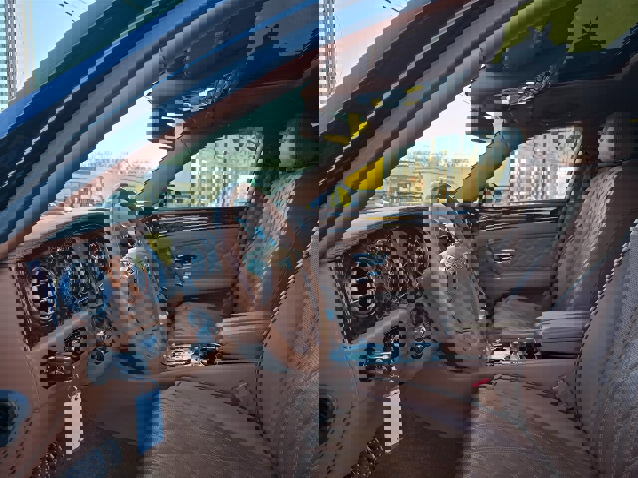 Used 2014 Bentley Flying Spur W12 image 28