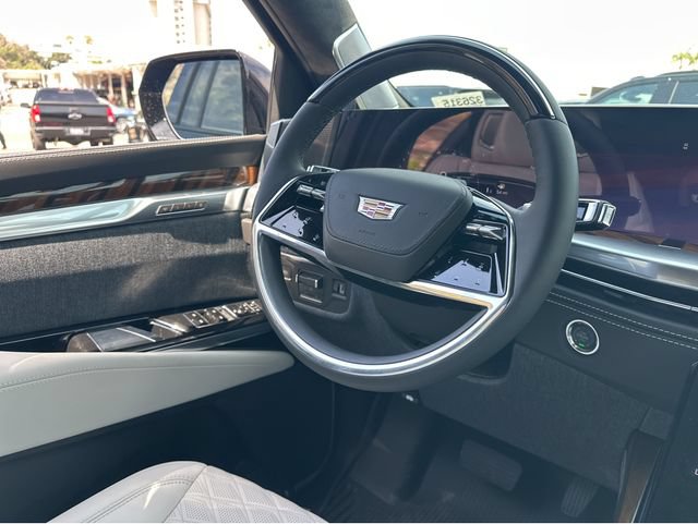 New 2026 Cadillac Escalade ESV Platinum Sport w/ LPO, ONYX Package AWD/4WD image 23