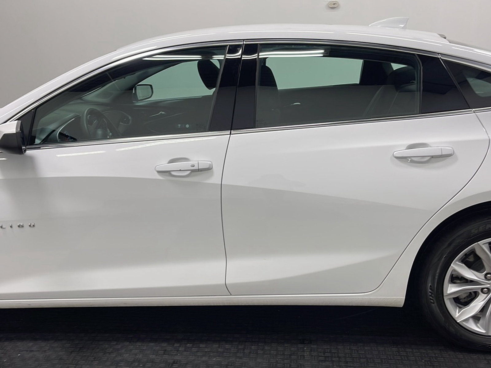 Used 2024 Chevrolet Malibu LT FWD image 13