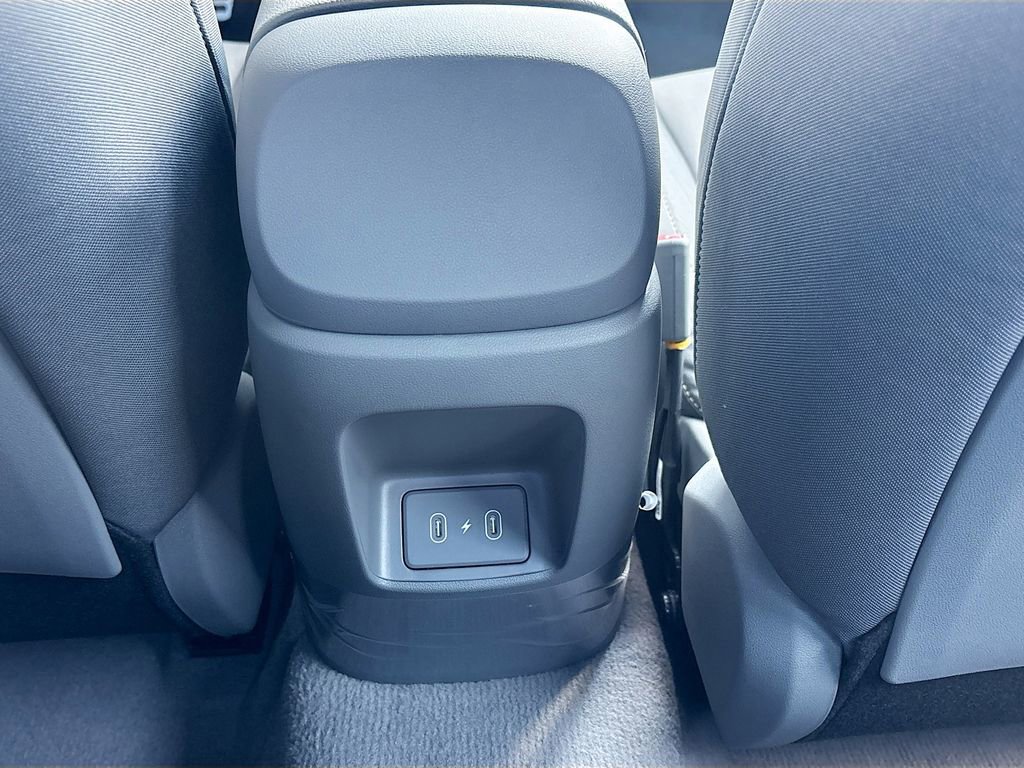 New 2025 Hyundai Elantra Sport image 23