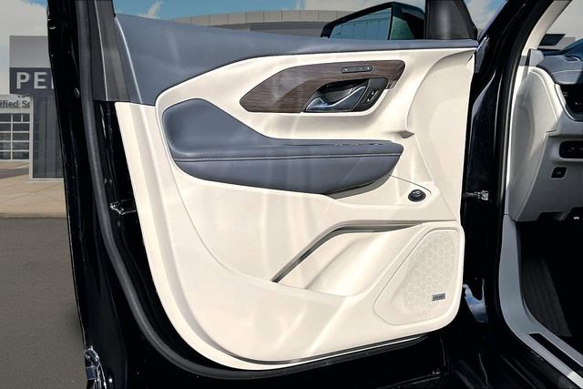 Certified 2024 GMC Terrain Denali w/ Black Diamond Edition image 18