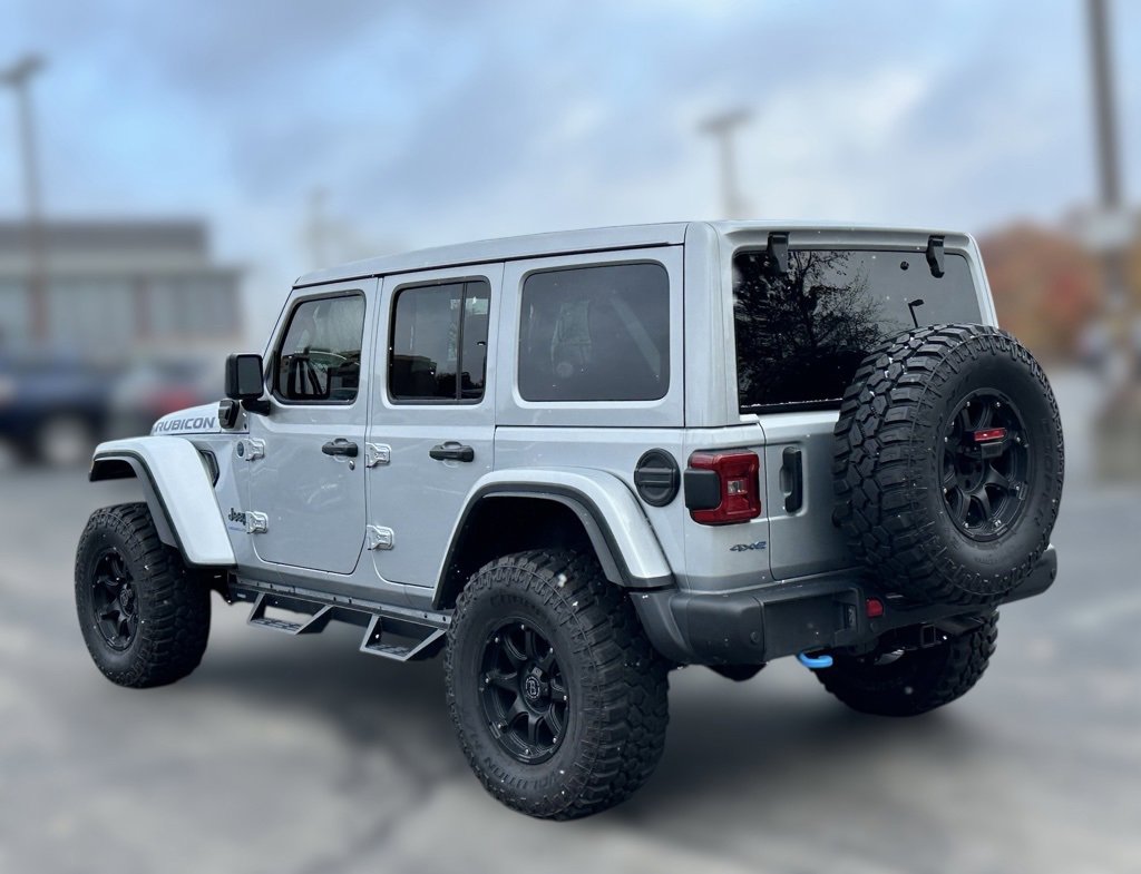 Used 2024 Jeep Wrangler Unlimited Rubicon 4xe image 26