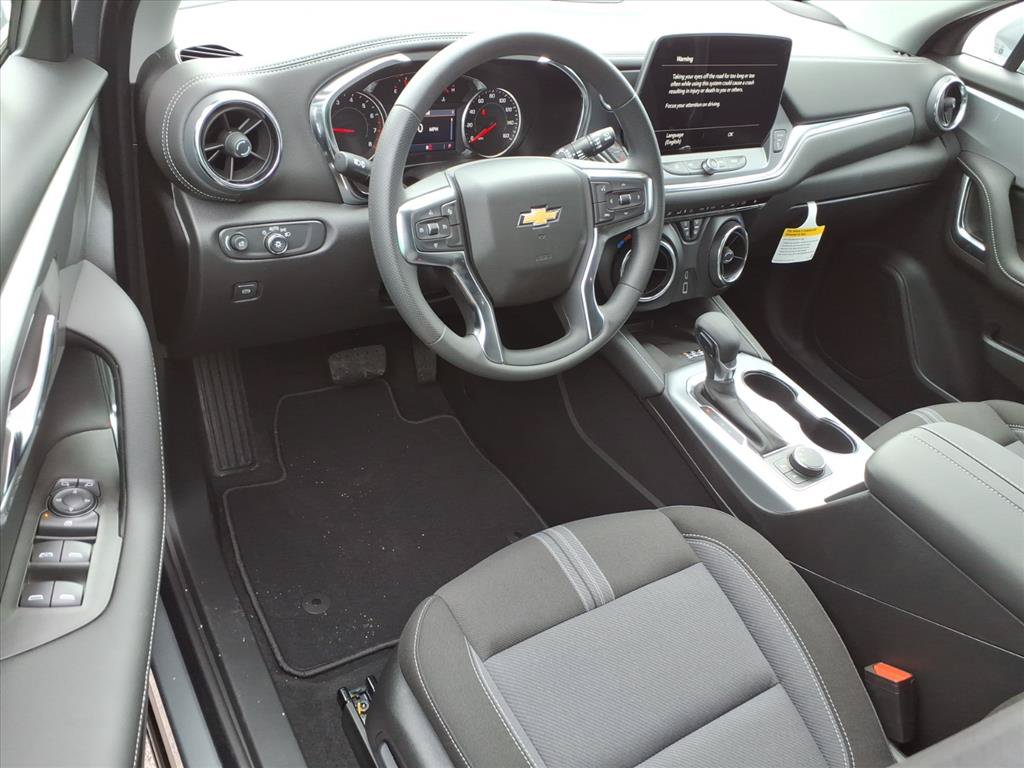 New 2026 Chevrolet Blazer LT w/ Convenience Package AWD/4WD image 8