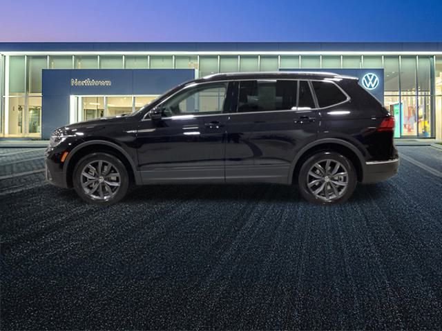 Used 2022 Volkswagen Tiguan SE image 11