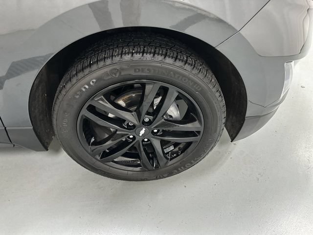 Used 2020 Chevrolet Equinox LT w/ Sport Edition FWD image 18