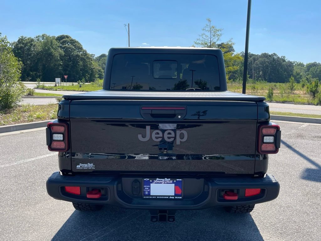 Certified 2025 Jeep Gladiator Rubicon w/ Convenience Group AWD/4WD image 20