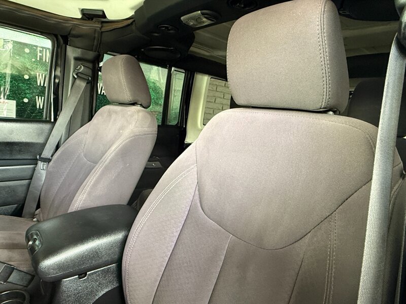 Used 2014 Jeep Wrangler Unlimited Sport w/ Quick Order Package 24S AWD/4WD image 19