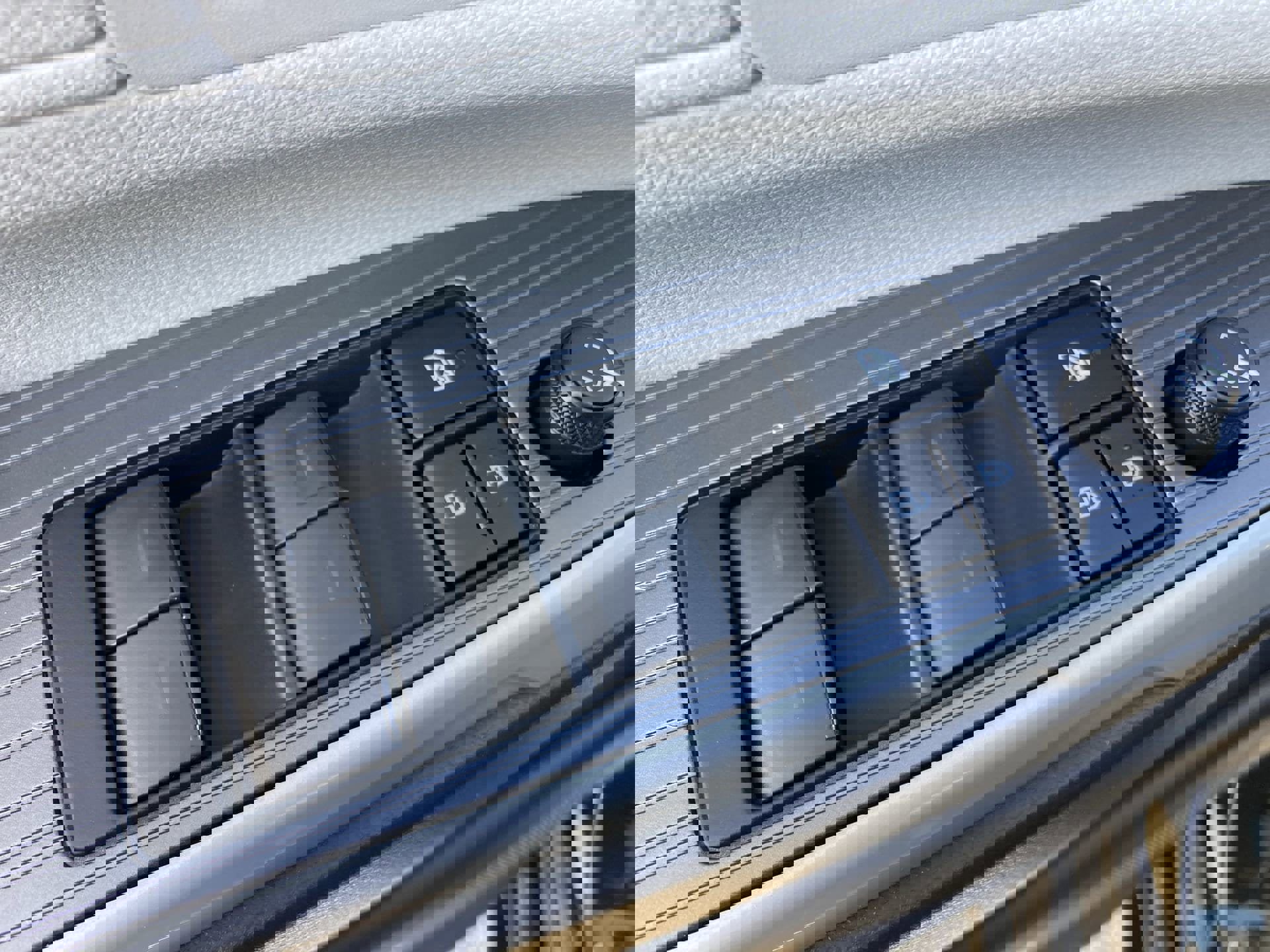 Certified 2025 Toyota Sienna XLE image 15