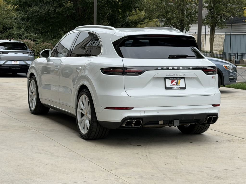 Used 2022 Porsche Cayenne Turbo w/ Premium Package Plus image 4