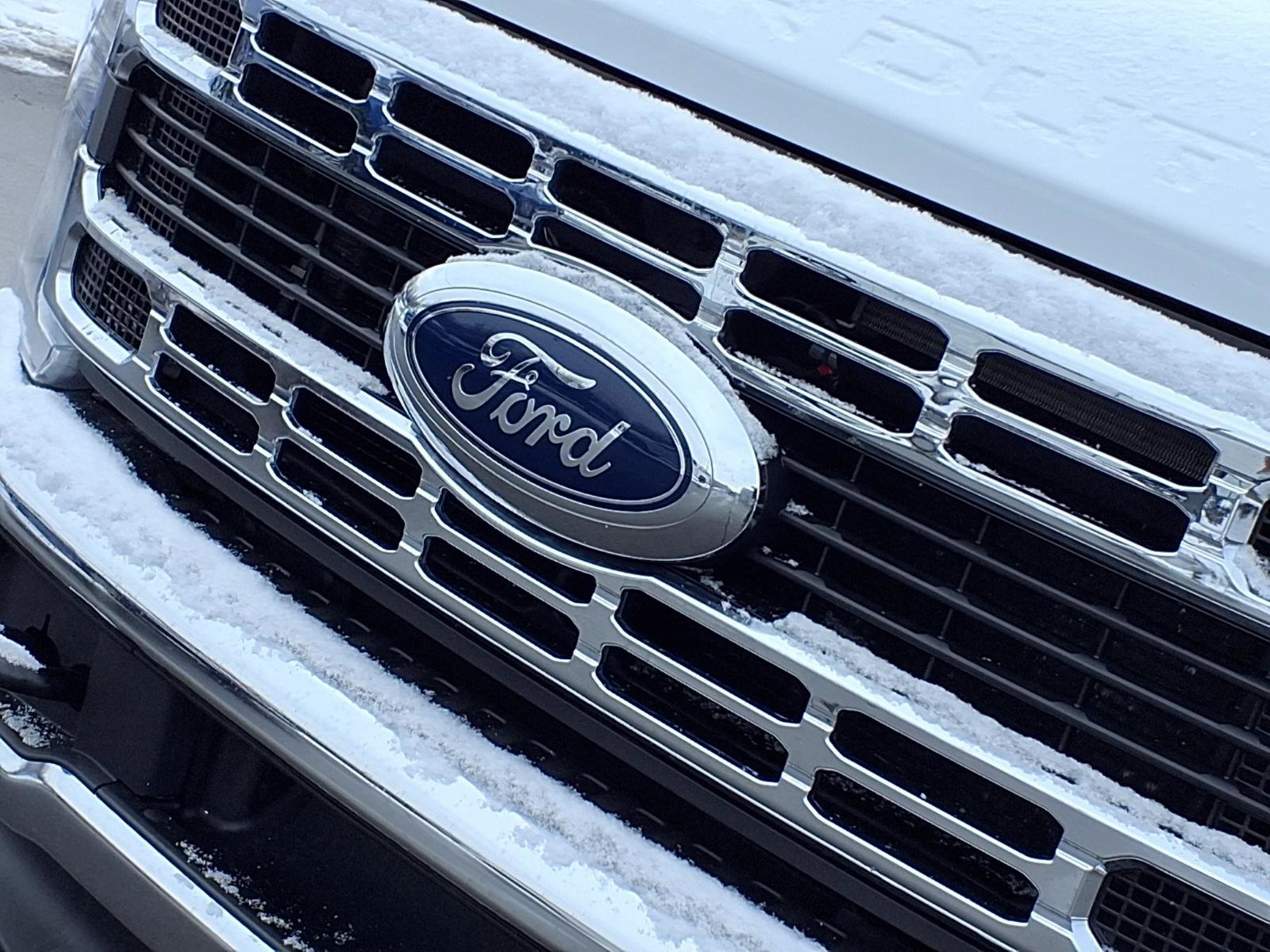 Used 2025 Ford F250 XLT image 26