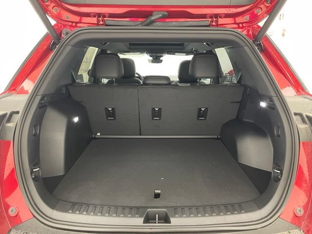 New 2027 Chevrolet Equinox RS w/ Safety and Technology Package AWD/4WD image 13