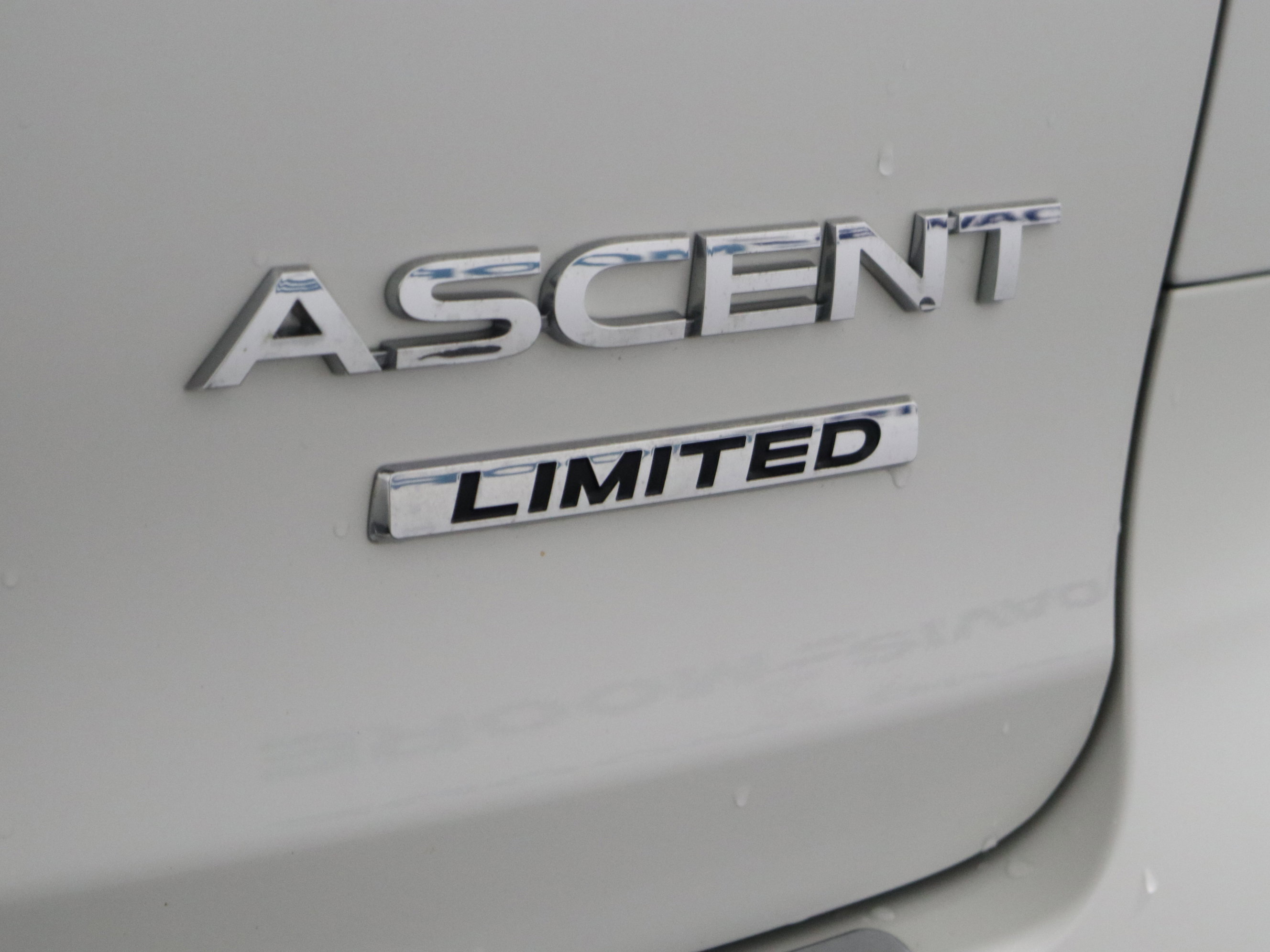 Used 2024 Subaru Ascent Limited w/ Technology Package AWD/4WD image 38