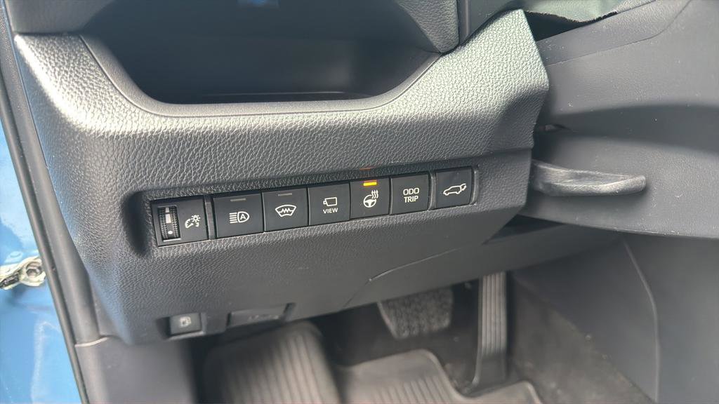 Used 2024 Toyota RAV4 XSE w/ Advanced Technology Package image 17