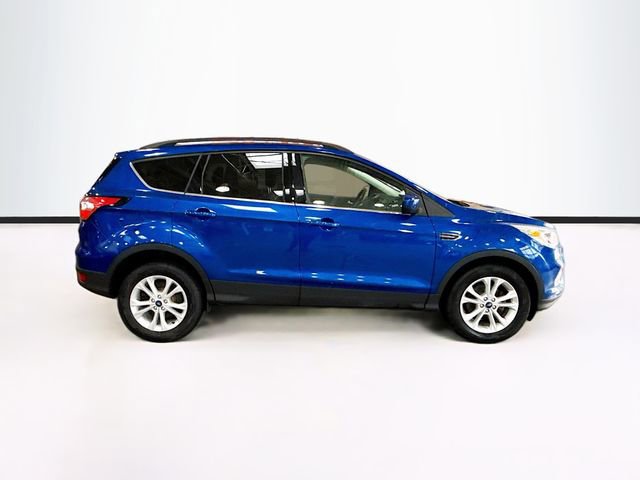 Used 2018 Ford Escape SE image 5