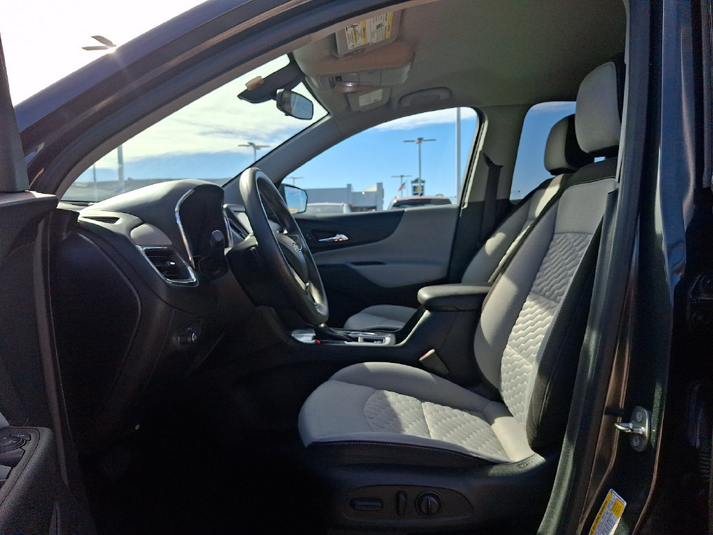 Used 2018 Chevrolet Equinox LT FWD image 13