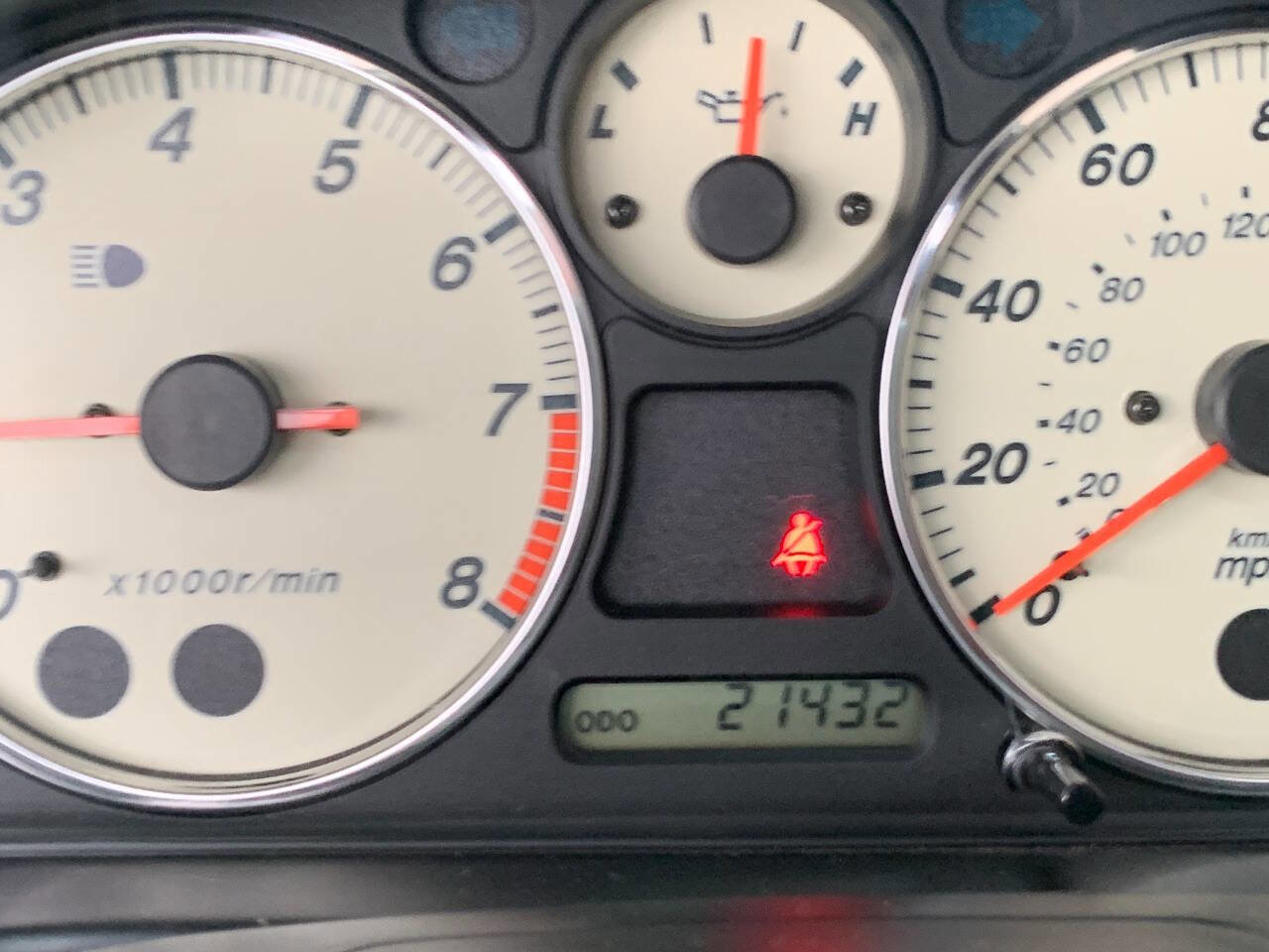 Used 2000 MAZDA MX-5 Miata image 14
