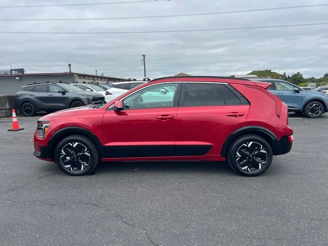 Certified 2025 Kia Niro Wind w/ Wind Preserve Package FWD image 6