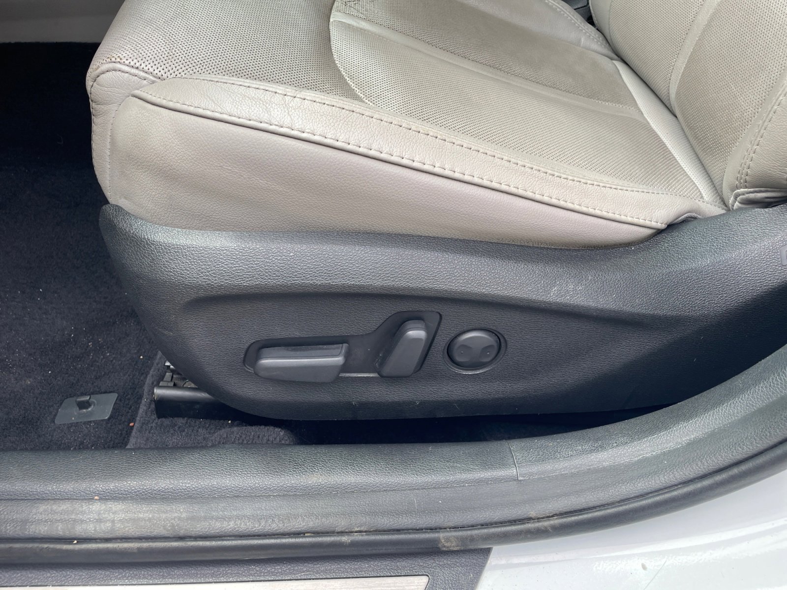 Used 2016 Hyundai Sonata Limited image 15