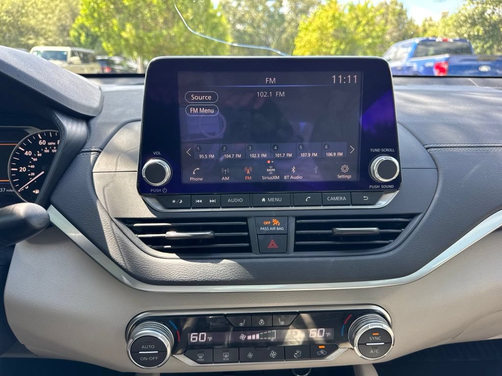 Used 2019 Nissan Altima 2.5 SV FWD image 12