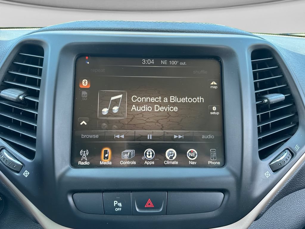 Used 2016 Jeep Cherokee 75th Anniversary AWD/4WD image 22
