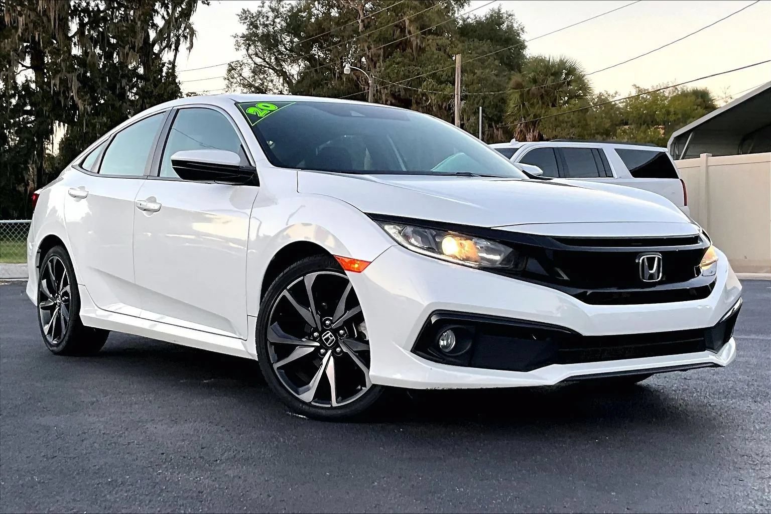 Used 2020 Honda Civic Sport image 2