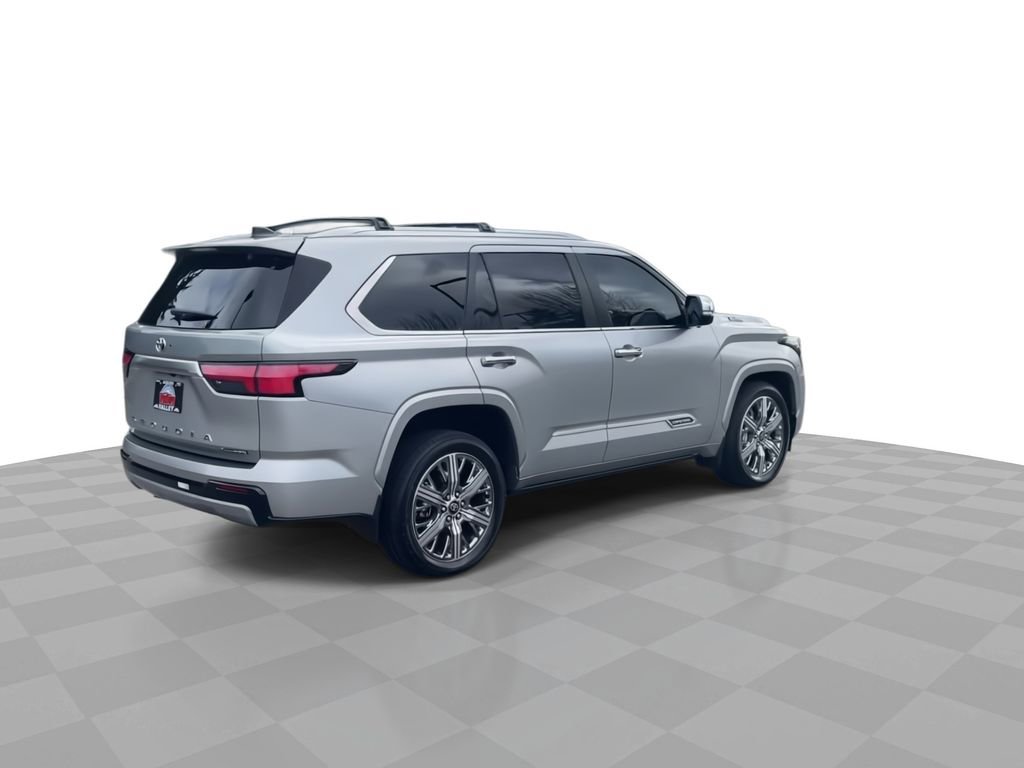 Used 2025 Toyota Sequoia Capstone image 8