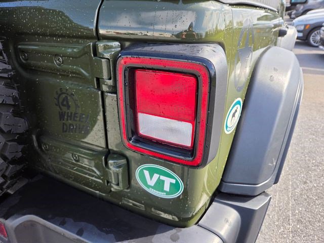 Certified 2023 Jeep Wrangler Unlimited w/ Cold Weather Group image 14