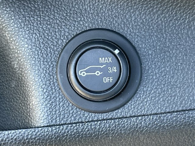 Used 2018 Buick Envision Essence FWD image 20