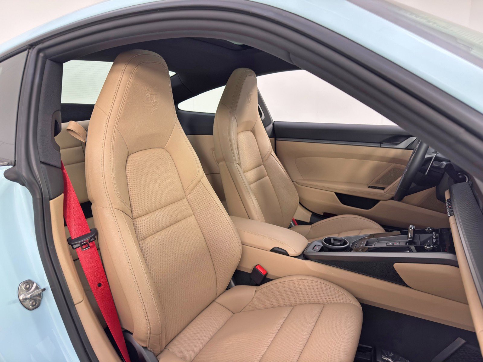 Used 2024 Porsche 911 Carrera image 38