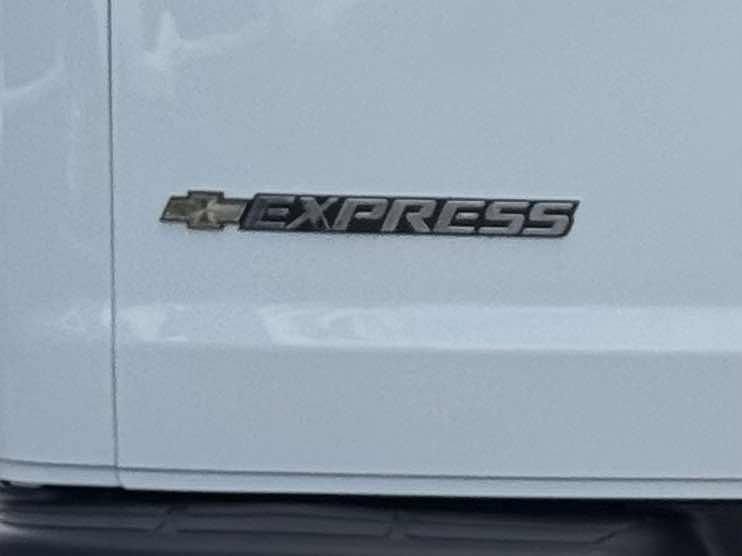 Used 2025 Chevrolet Express 2500 w/ Driver Convenience Package RWD image 30