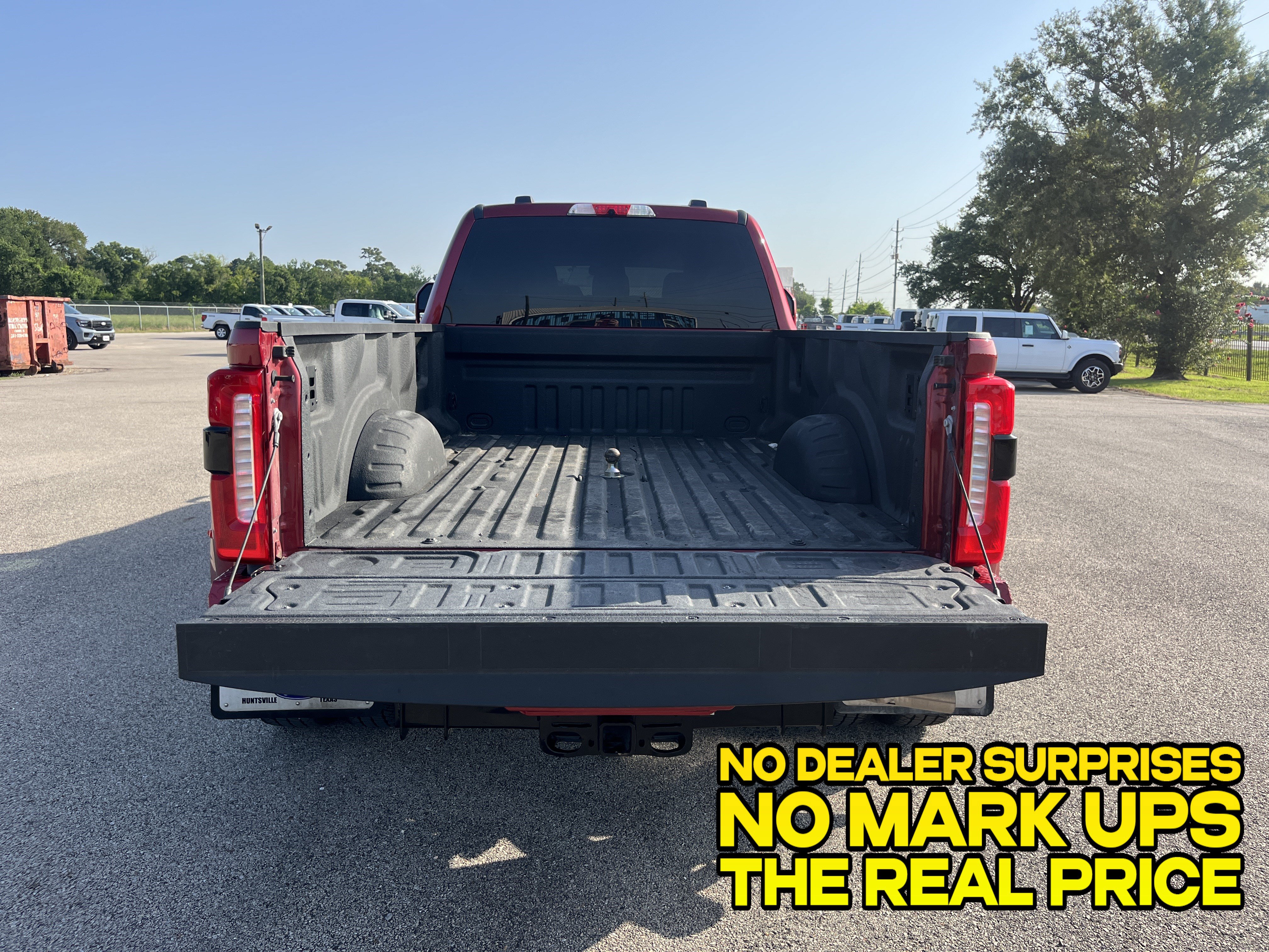 Used 2026 Ford F350 Lariat w/ FX4 Off-Road Package AWD/4WD image 5