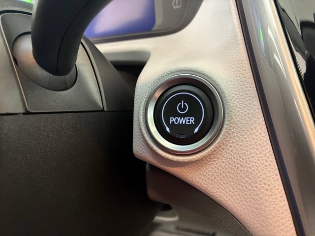 Certified 2022 Chevrolet Bolt EUV Premier FWD image 23