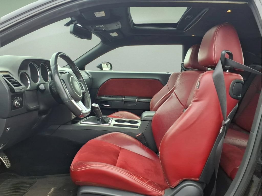 Used 2012 Dodge Challenger SRT8 w/ Premium Sound Group RWD image 4