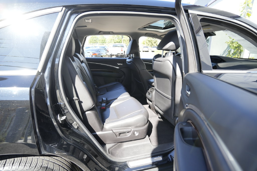 Used 2020 Acura MDX SH-AWD image 39
