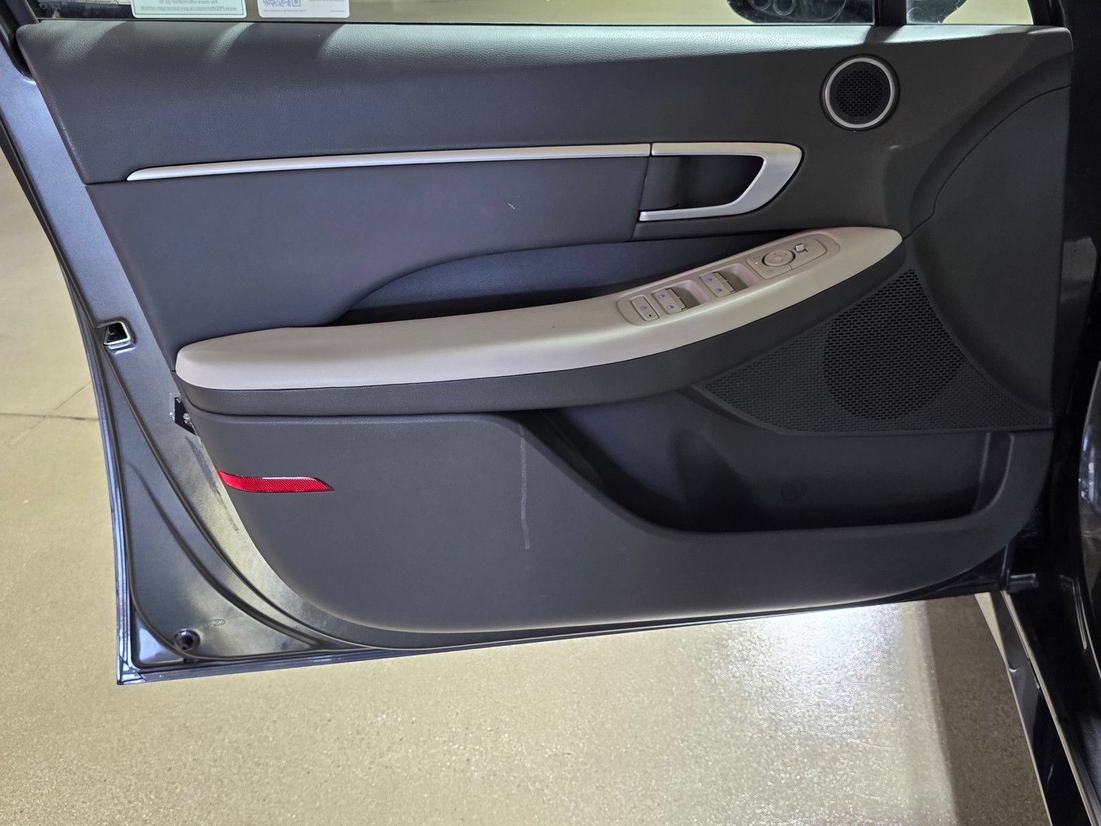 Used 2024 Hyundai Sonata SEL FWD image 16