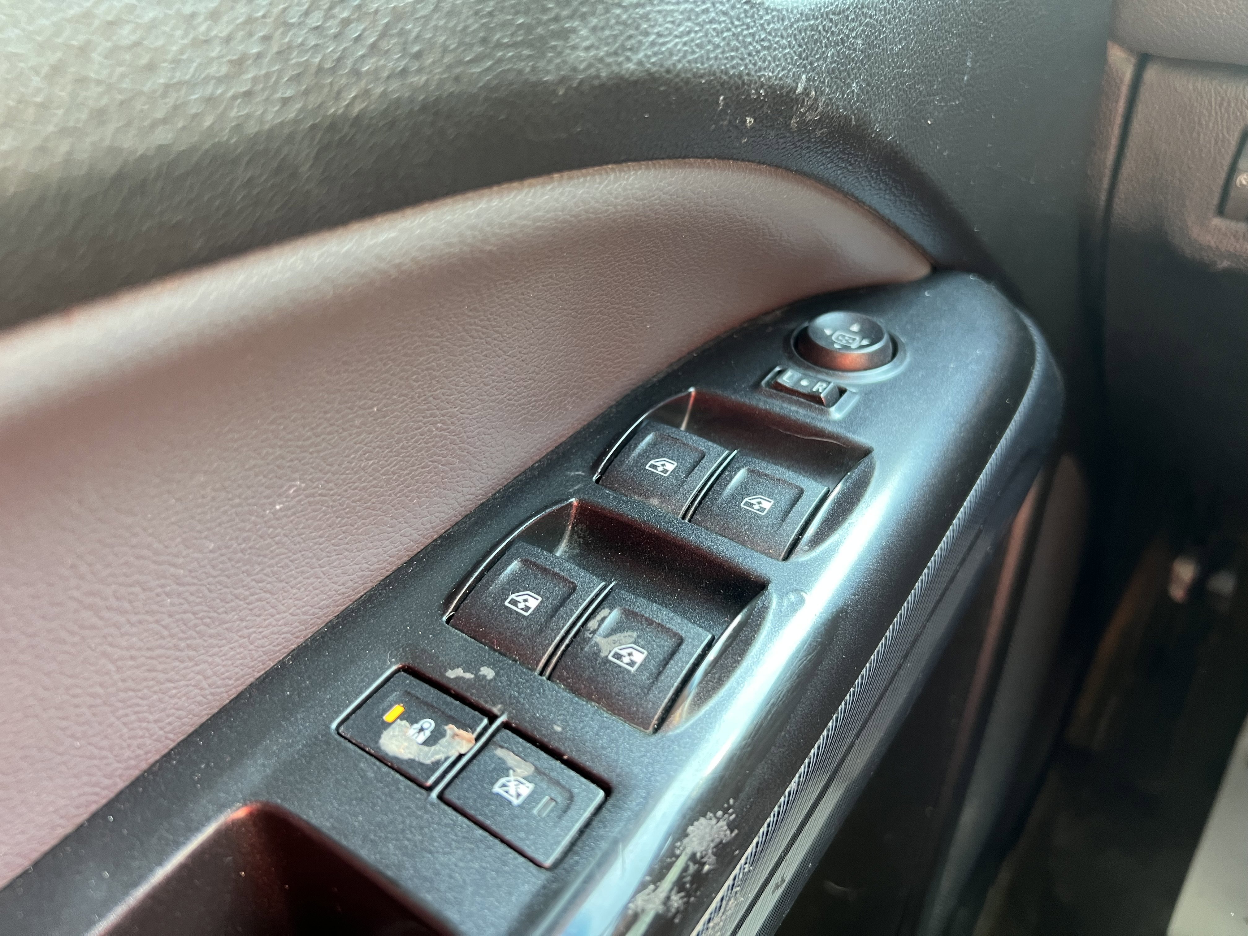 Used 2015 Chevrolet Colorado Z71 AWD/4WD image 30