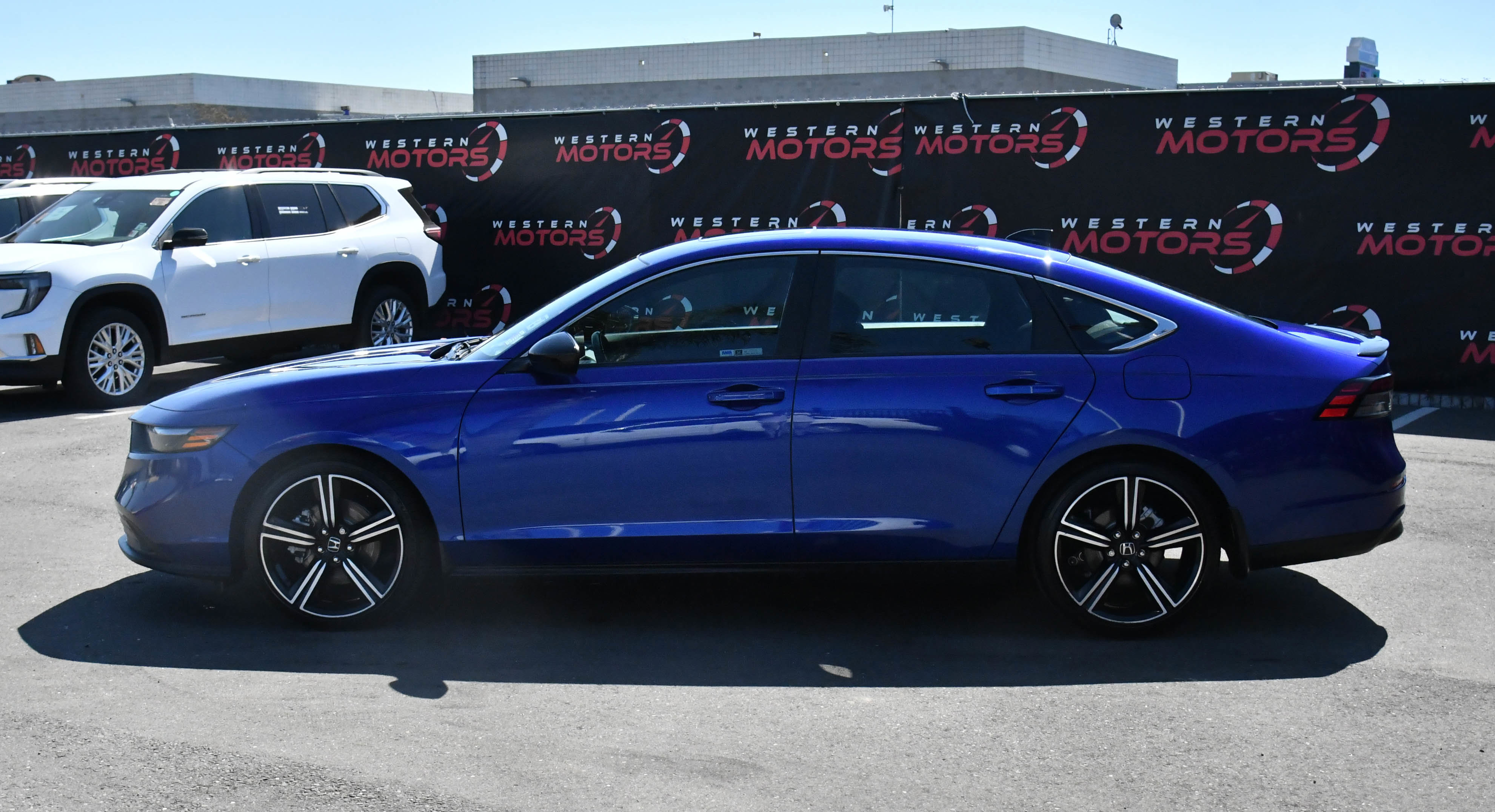 Used 2023 Honda Accord Sport image 4