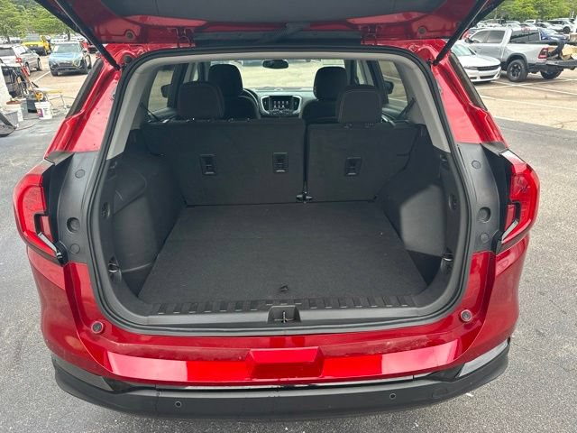 Used 2023 GMC Terrain SLE w/ Elevation Edition FWD image 10
