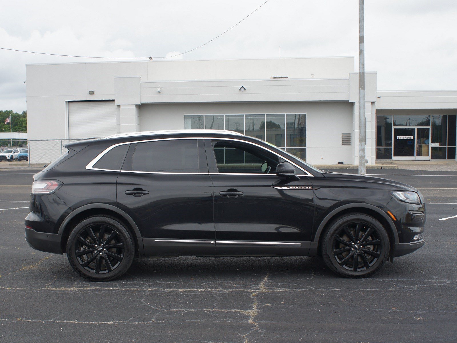 Used 2021 Lincoln Nautilus Reserve w/ Equipment Group 202A AWD/4WD image 18