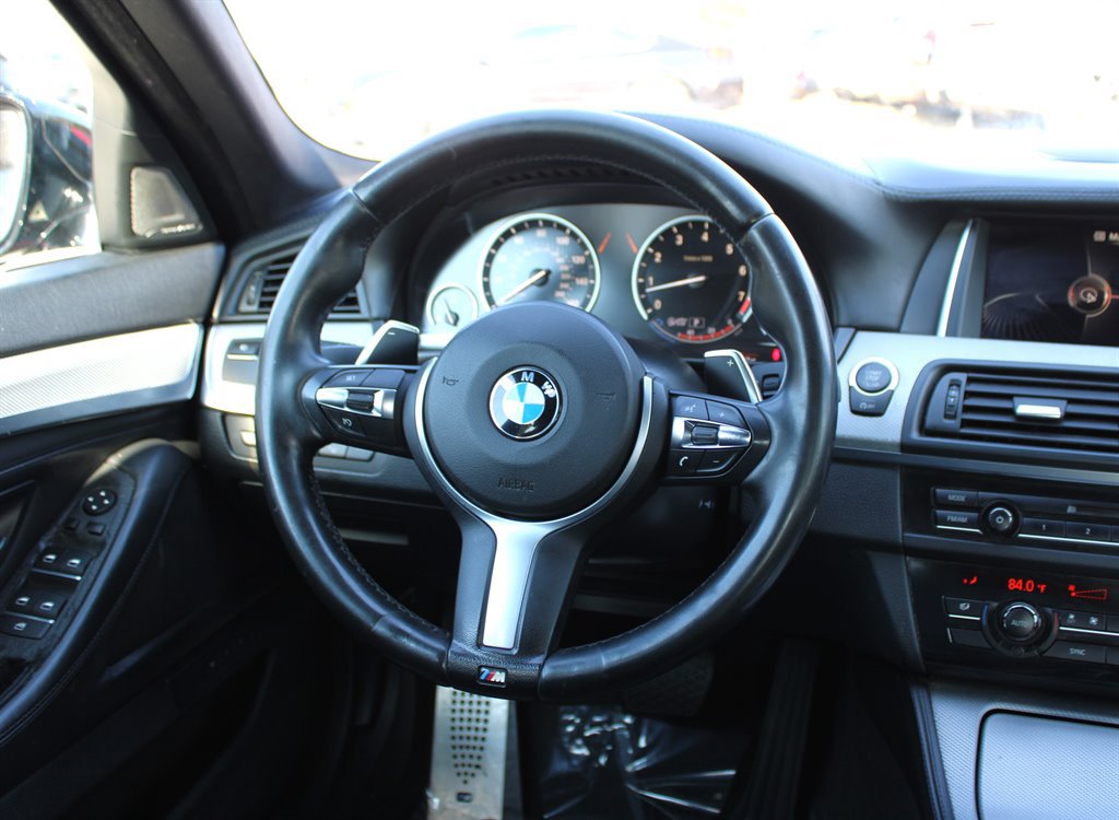 Used 2016 BMW 550i Sedan RWD image 13