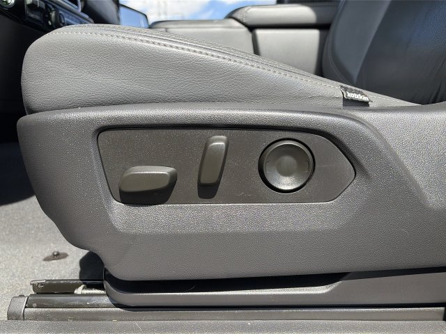 Used 2023 Chevrolet Silverado 1500 RST AWD/4WD image 22