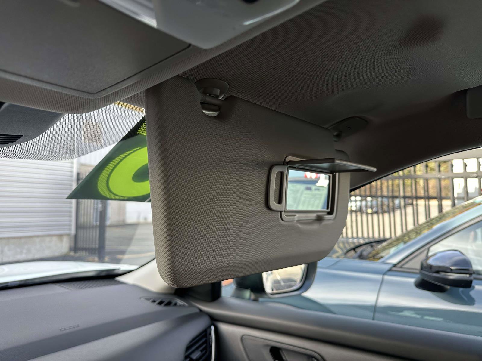 Used 2025 Nissan Rogue S image 17